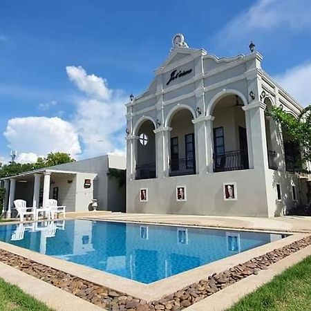 Je T'Aime Cafe & Villa Sing Buri Eksteriør bilde
