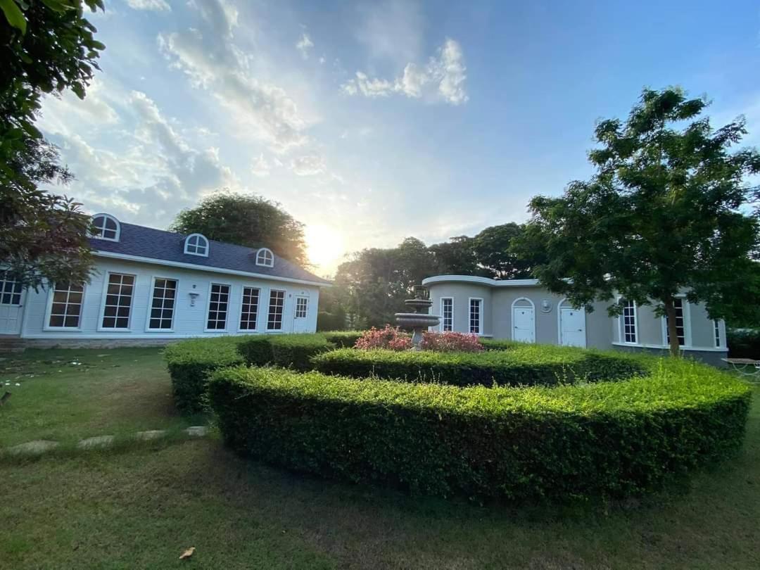 Je T'Aime Cafe & Villa Sing Buri Eksteriør bilde