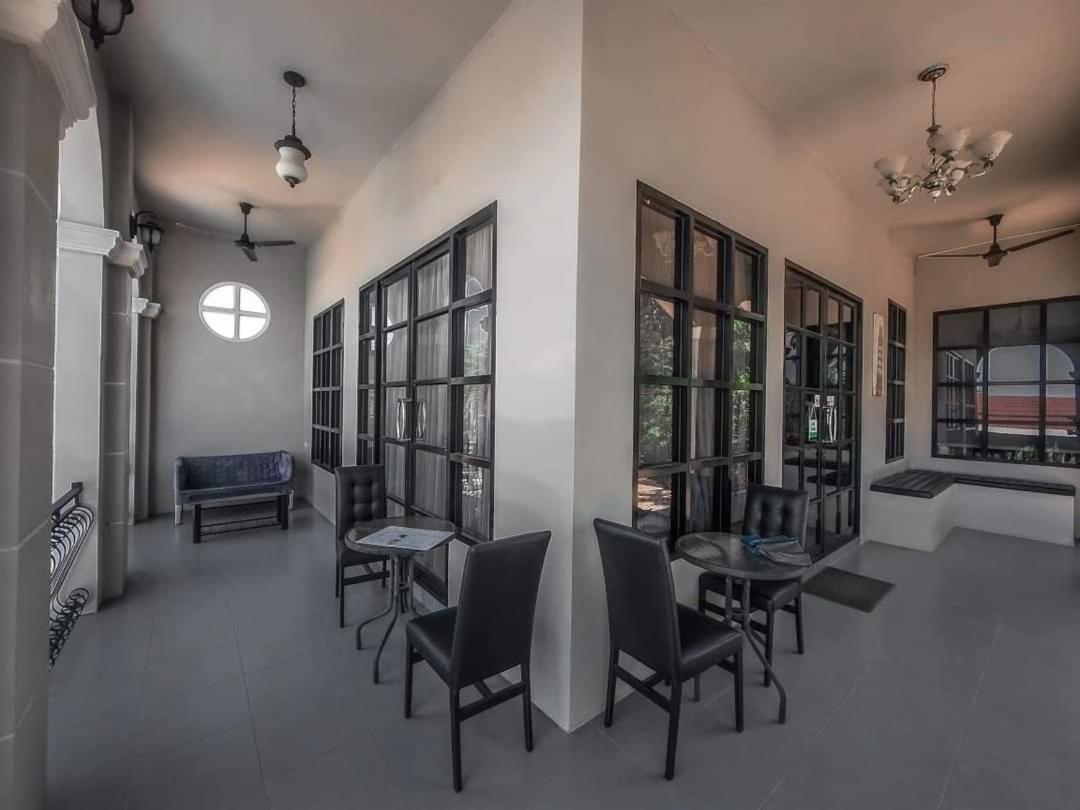 Je T'Aime Cafe & Villa Sing Buri Eksteriør bilde
