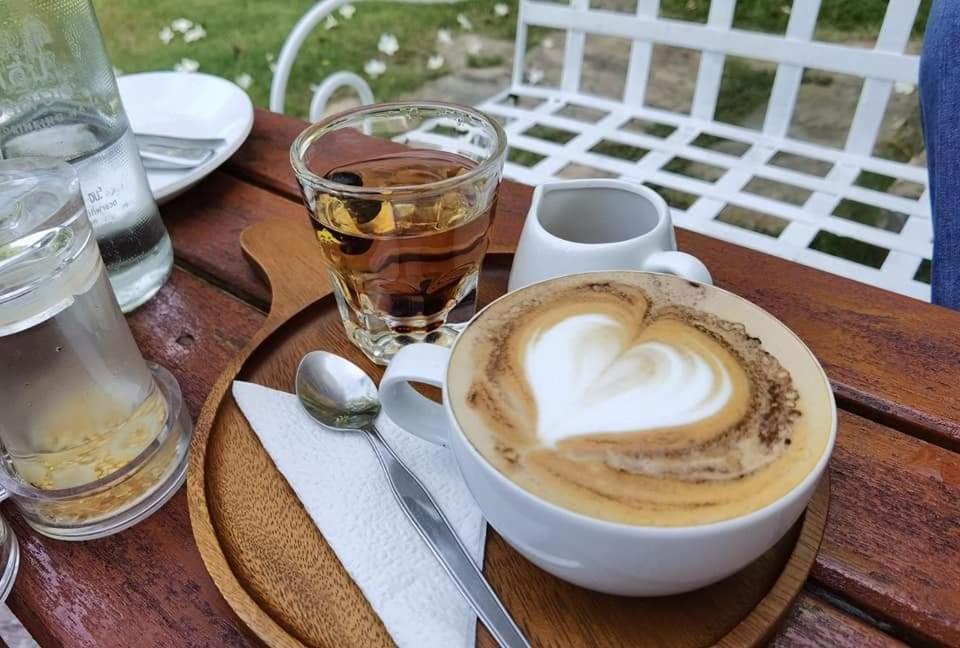 Je T'Aime Cafe & Villa Sing Buri Eksteriør bilde
