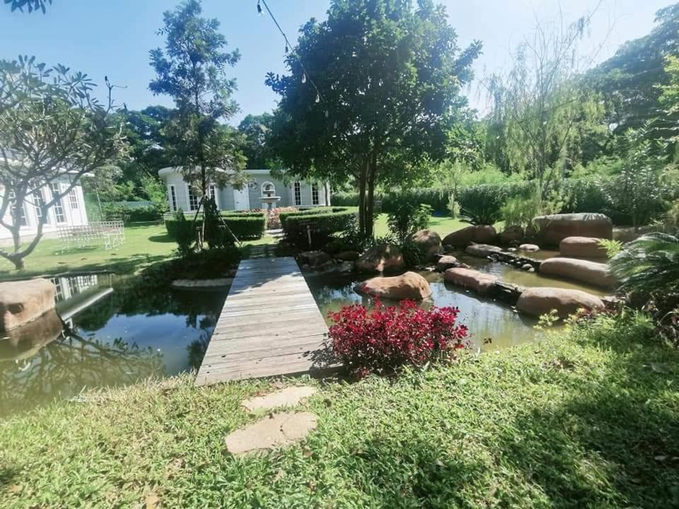 Je T'Aime Cafe & Villa Sing Buri Eksteriør bilde