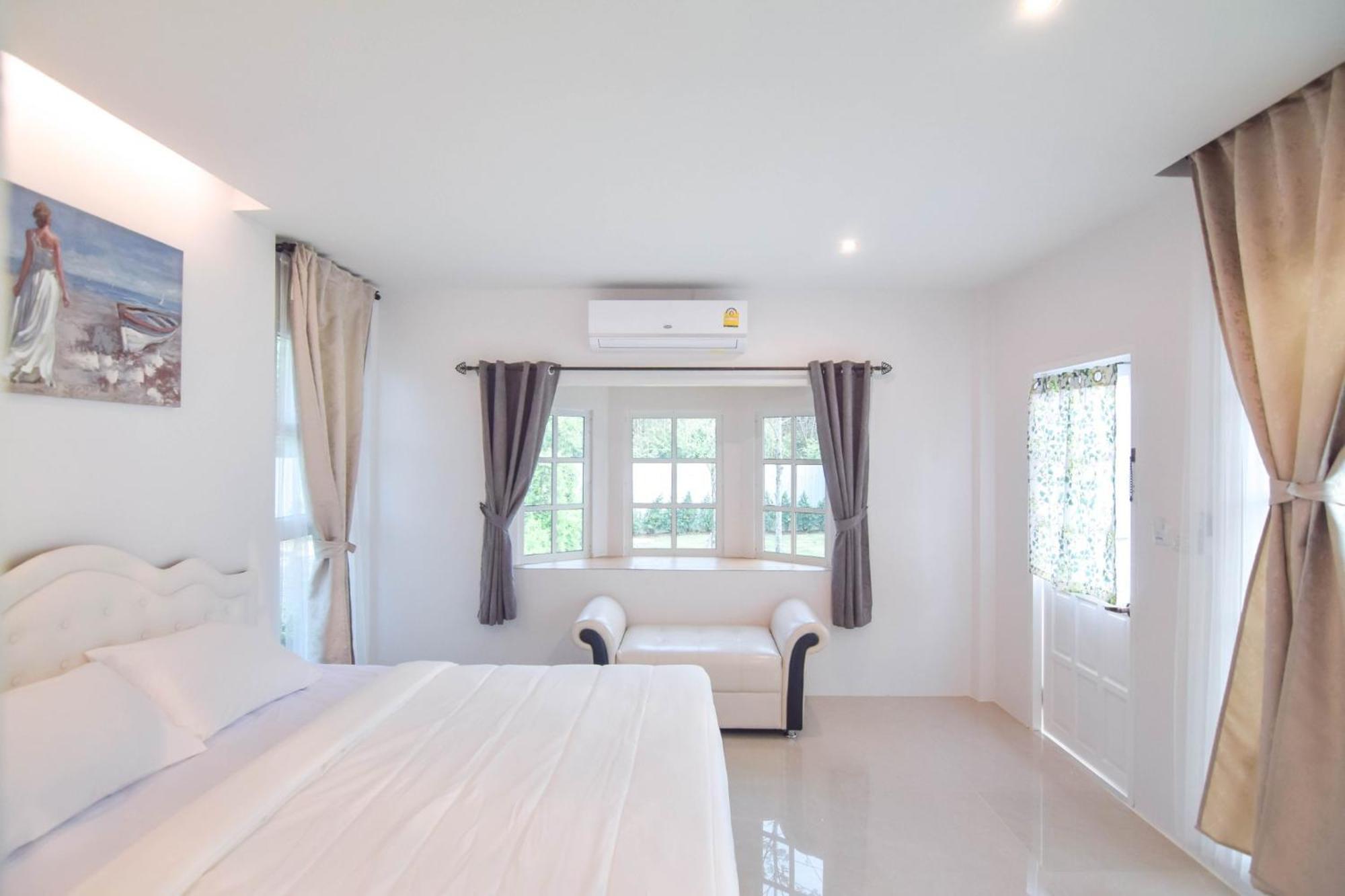 Je T'Aime Cafe & Villa Sing Buri Rom bilde